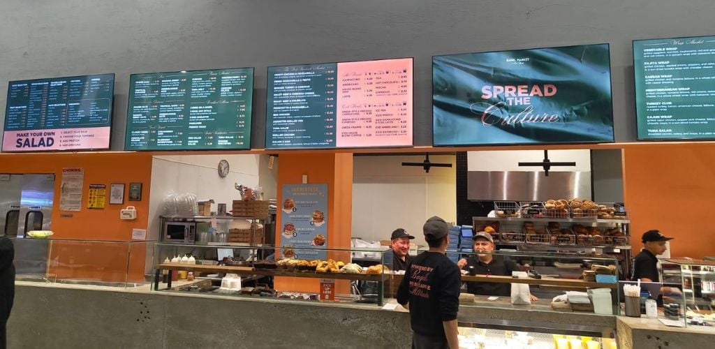 bagel market ny using dotsignage menu boards