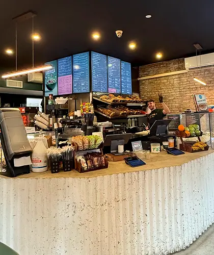 bagel market us using digital display