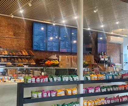 bagel market use dotsignage solution