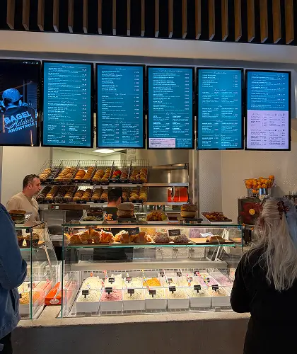 dotsignage used by nyc best bagel